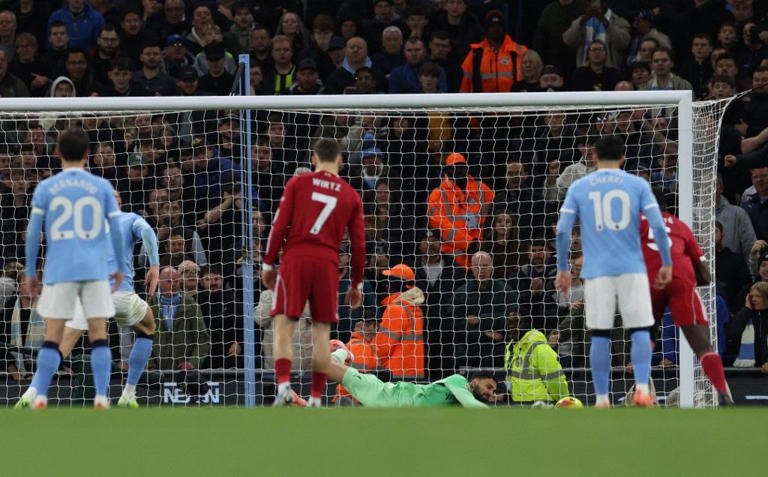 Momen Bersejarah di Etihad: Pesta Kemenangan ke-1.000 Guardiola Menghadirkan Krisis Mendalam Bagi Liverpool