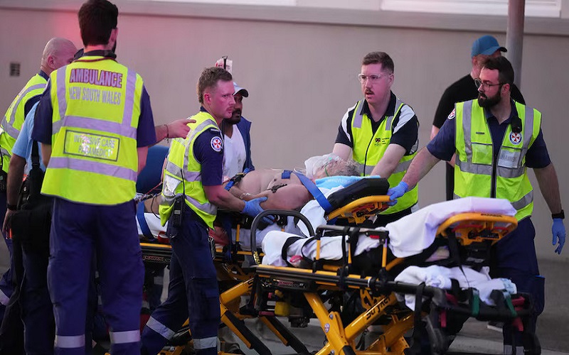 Tragedi di Bondi Beach: Penembakan Massal Guncang Sydney, Dua Tersangka Ditahan