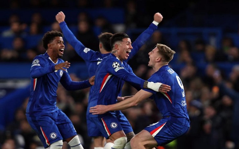 Chelsea Tundukkan Barcelona 3-0 di Stamford Bridge, Araújo Diusir — Blaugrana Terpuruk