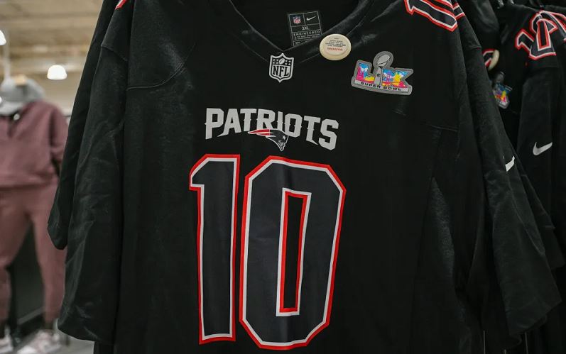 Kericuhan Online soal Jersey Super Bowl: Fanatics Minta Maaf di Tengah Gelombang Kritik dari Penggemar NFL