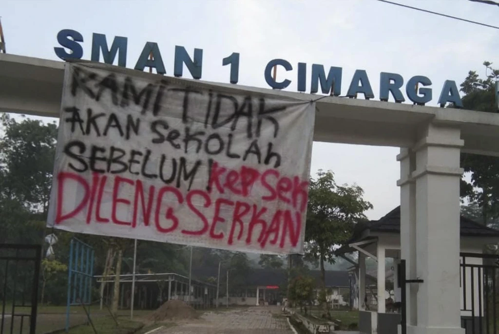 Ratusan Siswa SMAN 1 Cimarga Kembali Belajar, Polemik Kepsek dan Murid Merokok Berakhir Damai