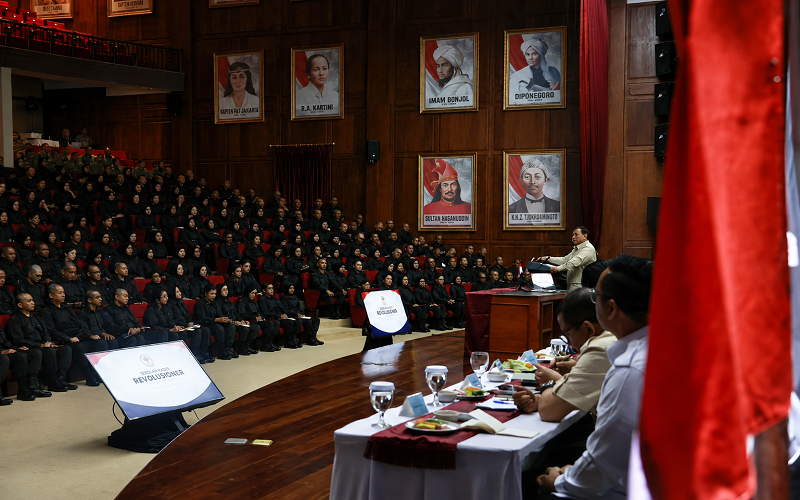 Prabowo Beri Arahan kepada Peserta Program Calon Pemimpin BUMN
